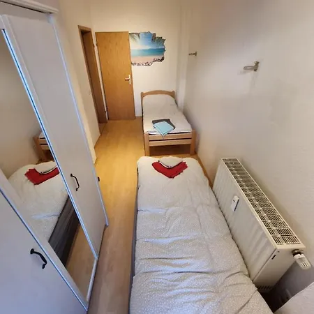 Zentrale 2 Eg Mit Balkon アパート